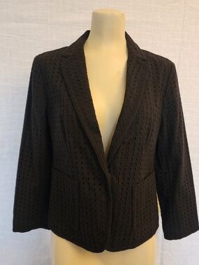Ann Taylor W 6 Lined Eyelet Black Cotton Blazer W/ Single Snap, Back Vent  A430